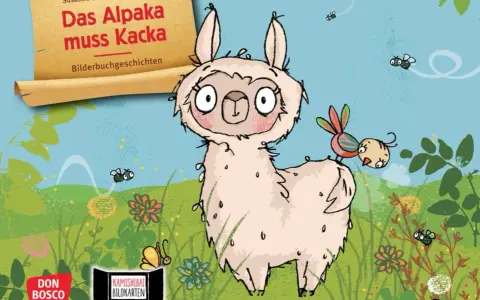 Ein lustiges Alpaka mit einem Vogel auf dem Rücken steht im Gras. Überall fliegen Fliegen. Das Buch "Das Alpaka muss mal Kacka" ist im Bild.